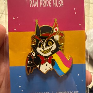 ハズビンホテルプライドフラッグエナメルピン（ファンメイド） - Etsy 日本