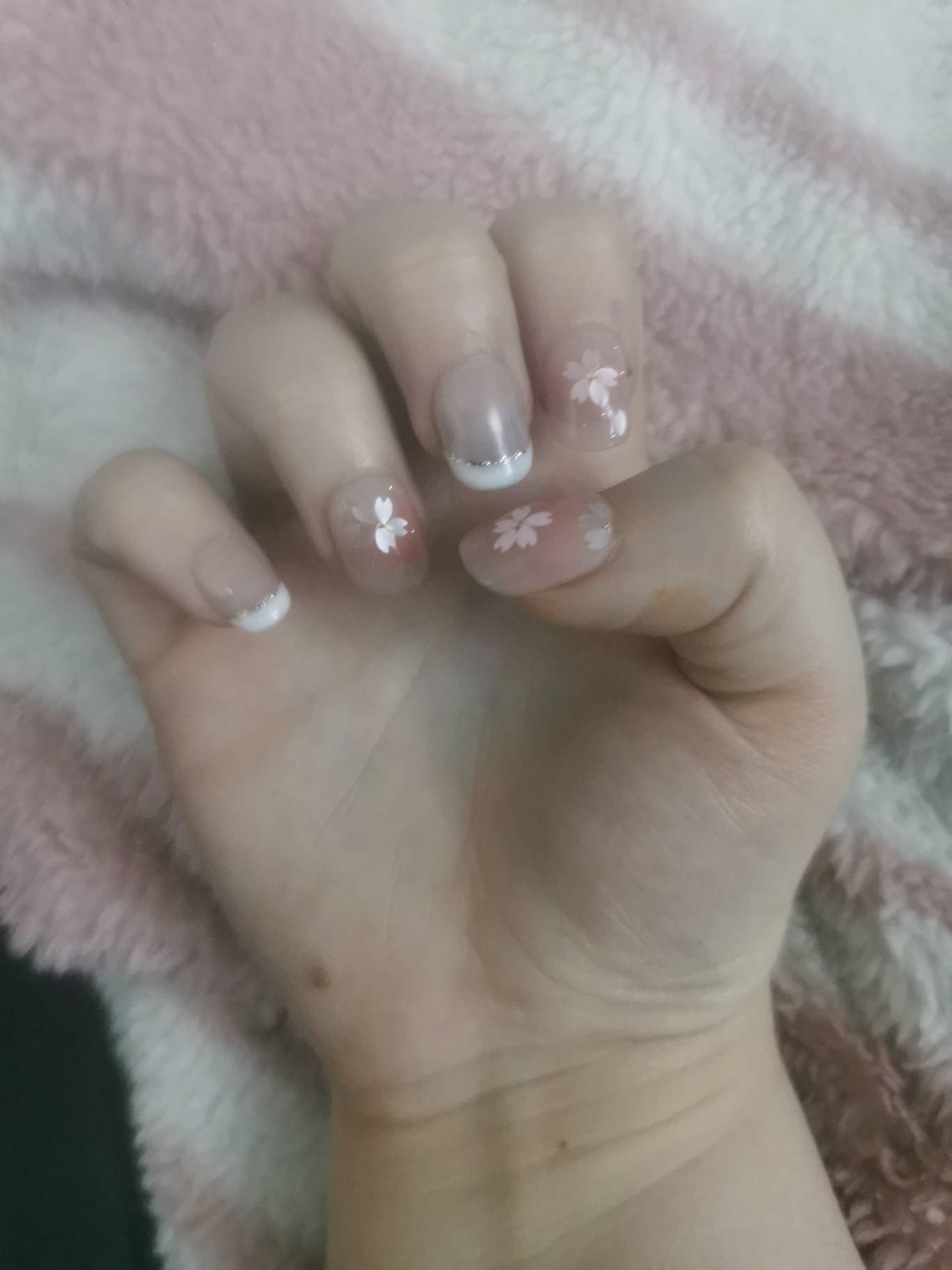 Delicate Sakura Flower Nail/Cute Short Light Pink French Tip Nail/Floral Handmade Press on Nails/Japanese Spring Nail