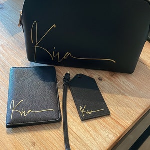 Amelie added a photo of their purchase