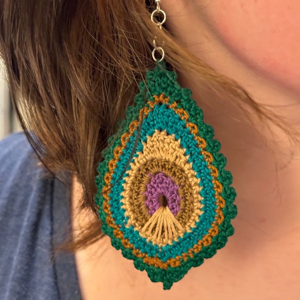 Java Peacock Pattern Crochet Java Peacock Feather Motif Pattern: Designed for Coasters and ...
