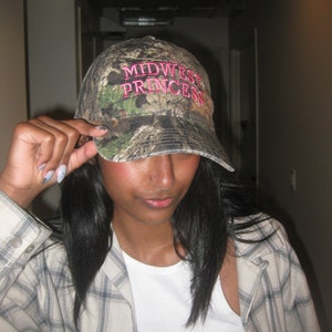 Sanaa added a photo of their purchase