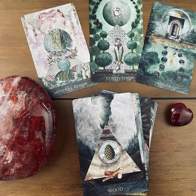 未開封　新品the faceted garden oracle 正規品 The Faceted Garden Oracle | Claire Mack Fine Arts