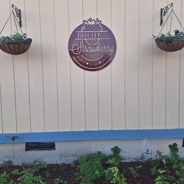 Custom Strawberry Garden Sign, Personalized Metal Strawberry Patch ...