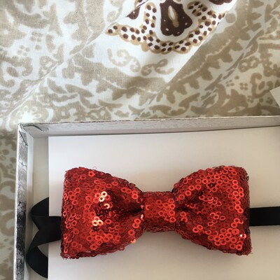 sequin bow tie gold