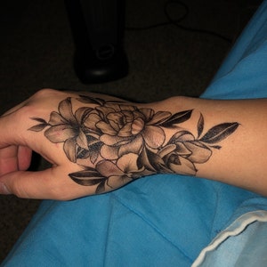 Alyssa added a photo of their purchase