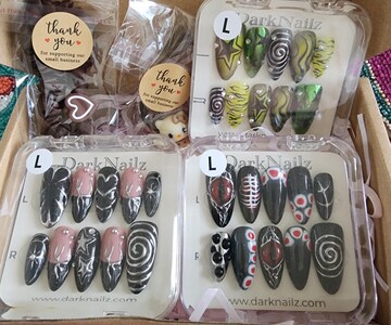 Custom Y2K Green Press On Nails, Dark Style Green Chrome Fake Nails | Darknailz