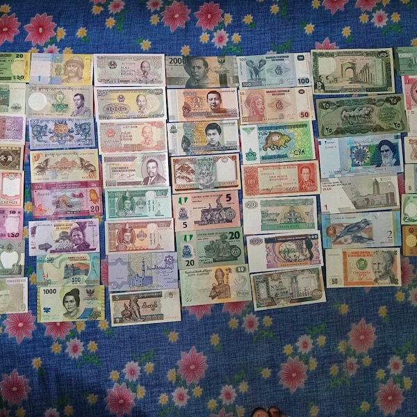 Uncirculated Banknotes Grade 50 PMG World Paper Money Lot Of 50 ...