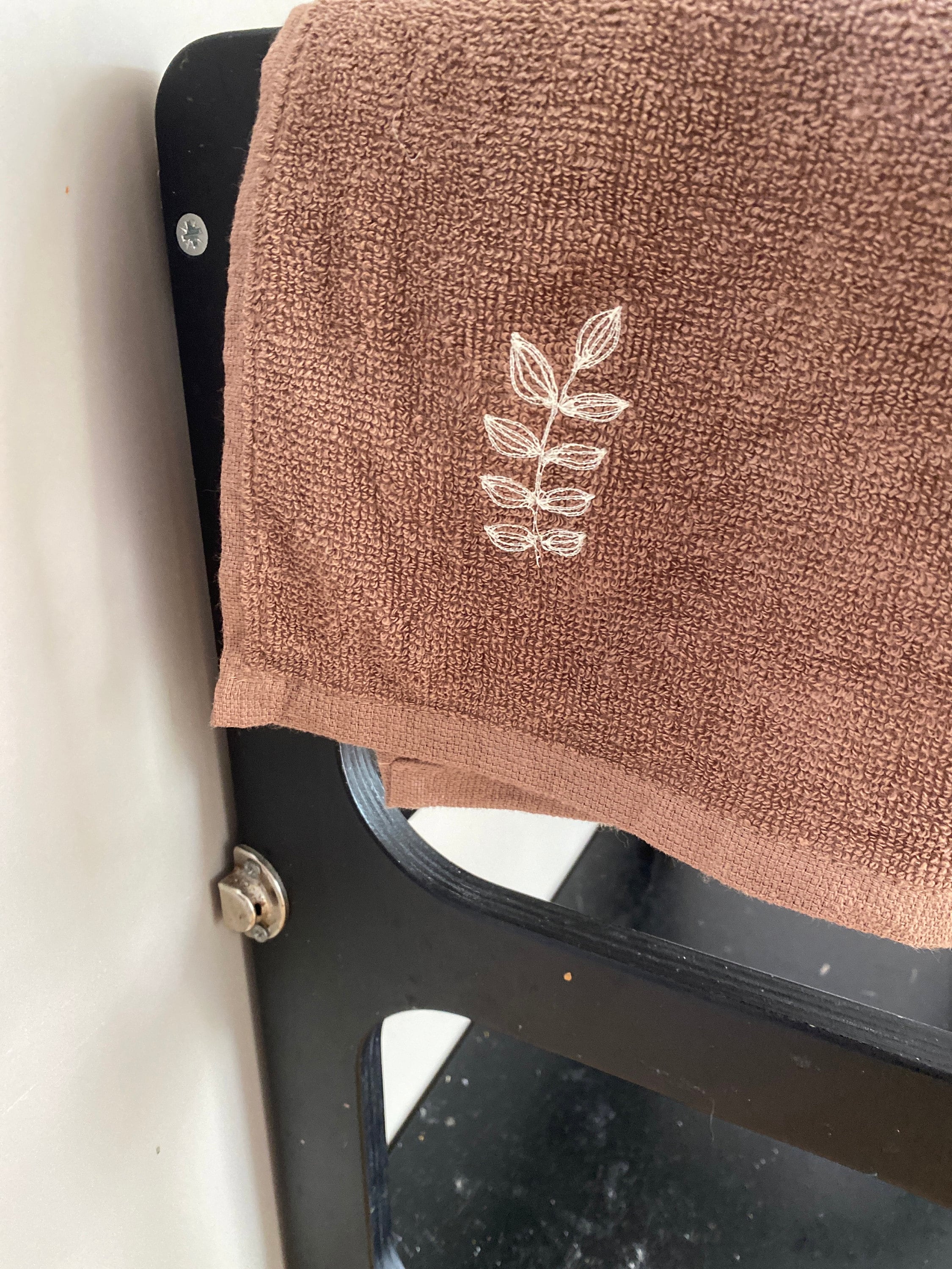 Customer photo for Leaf Mini - Embroidery design