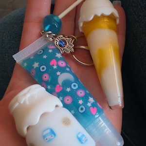 Alisha added a photo of their purchase