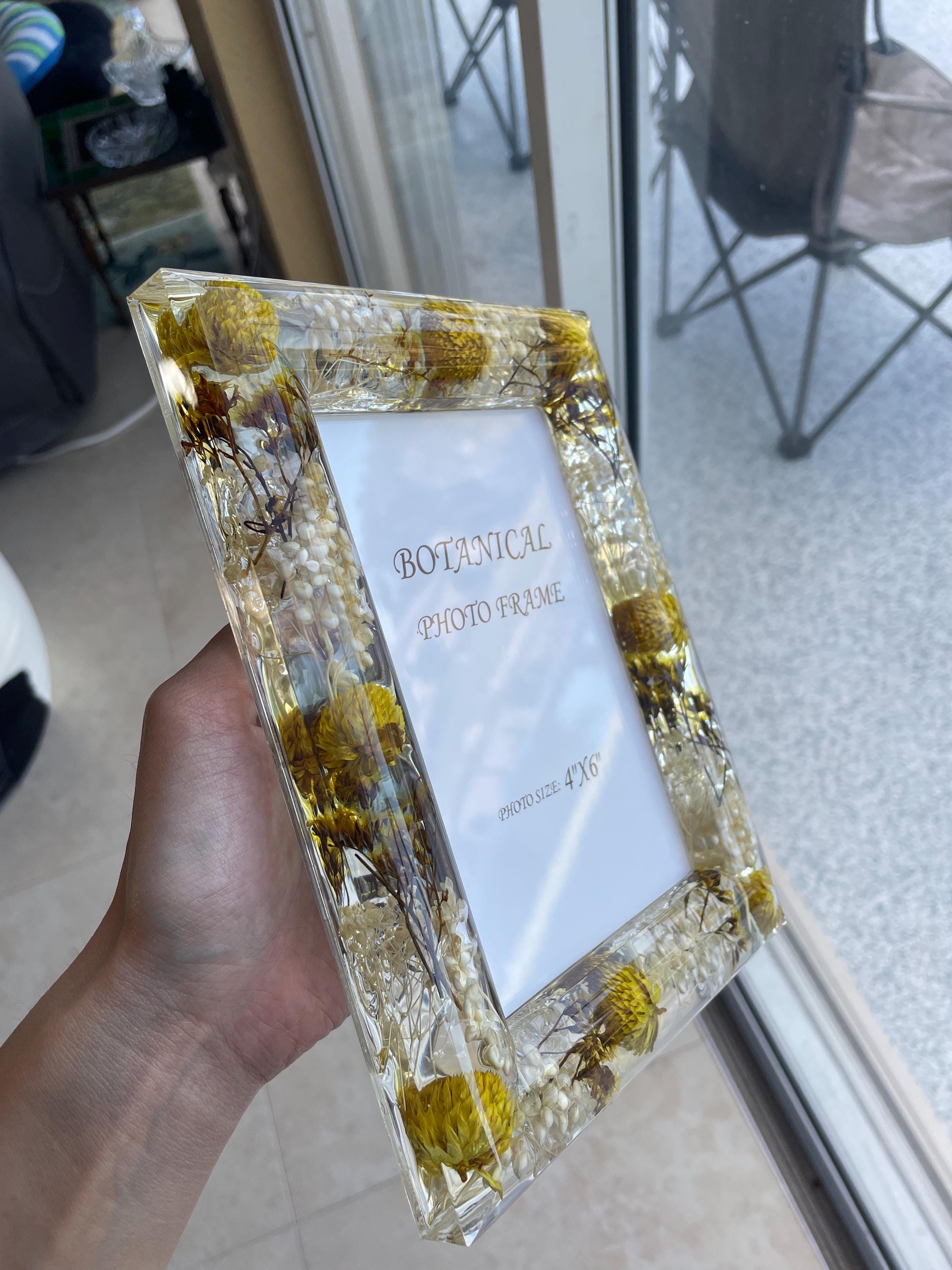 Resin Pressed Botanical Dried Flower Photo Frame - Perfect Gift for HER | Housewarming Gift | Wedding Gift | Bridesmaids Gift | 4x6 5x7