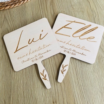 Jeu De Mariage Drôle Français – 2 Pancartes Elle & Lui + 35 Cartes Quiz & Défis Photo – Animation EVJF Mariage Invités