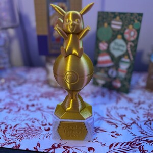 ピカチュウポケモントロフィー - Etsy 日本