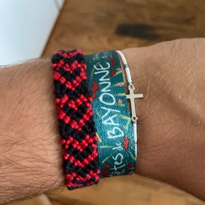 Lot De 4 Bracelets Brésiliens Motifs Coeur, Fleur, Loup... - Fils De Coton Multicolores - Ajustables