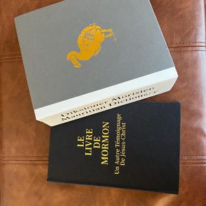 Courtney hat ein Foto des gekauften Artikels hinzugefügt