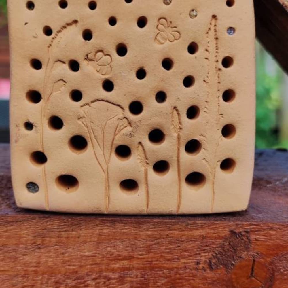 Bienenstein mittelgroß aus gebranntem Ton, Bienenhotel, Insektenhotel, Bienenstein, Wildbienenhotel