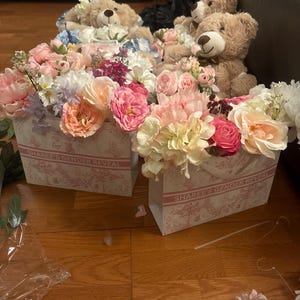 Glamm added a photo of their purchase