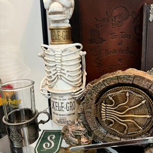 ハリーポッター　Skele-Gro Skelegro スケレグロ　置物 Skele-gro Bottle - Etsy