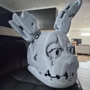 SpringTrap 着用可能なコスプレヘルメット FNAF ファイブ・ナイツ