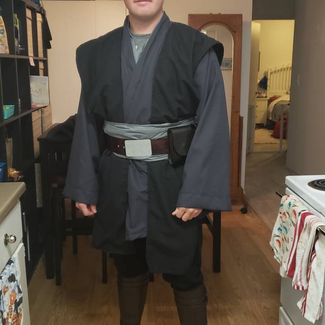 スター・ウォーズにインスパイアされたジェダイローブセット。全