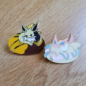 Pokemon sweets and drink themed enamel pins! This is such an adorable  pokemon pin set! Perfect for eeveelution love…