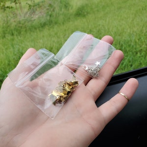 hannah added a photo of their purchase