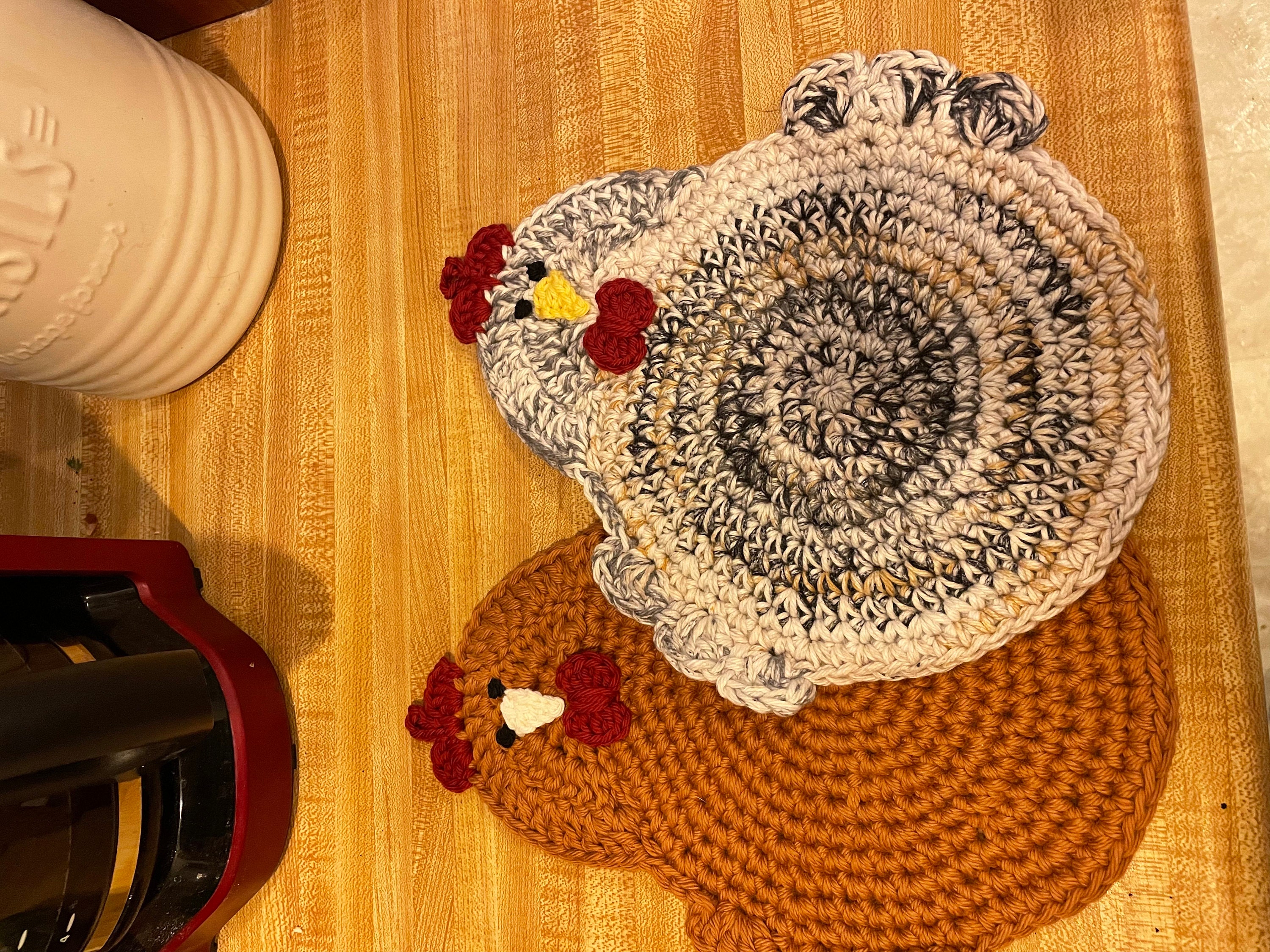 Crochet Chicken Potholders, Trivets, Handmade, 100% cotton yarn, double-layered