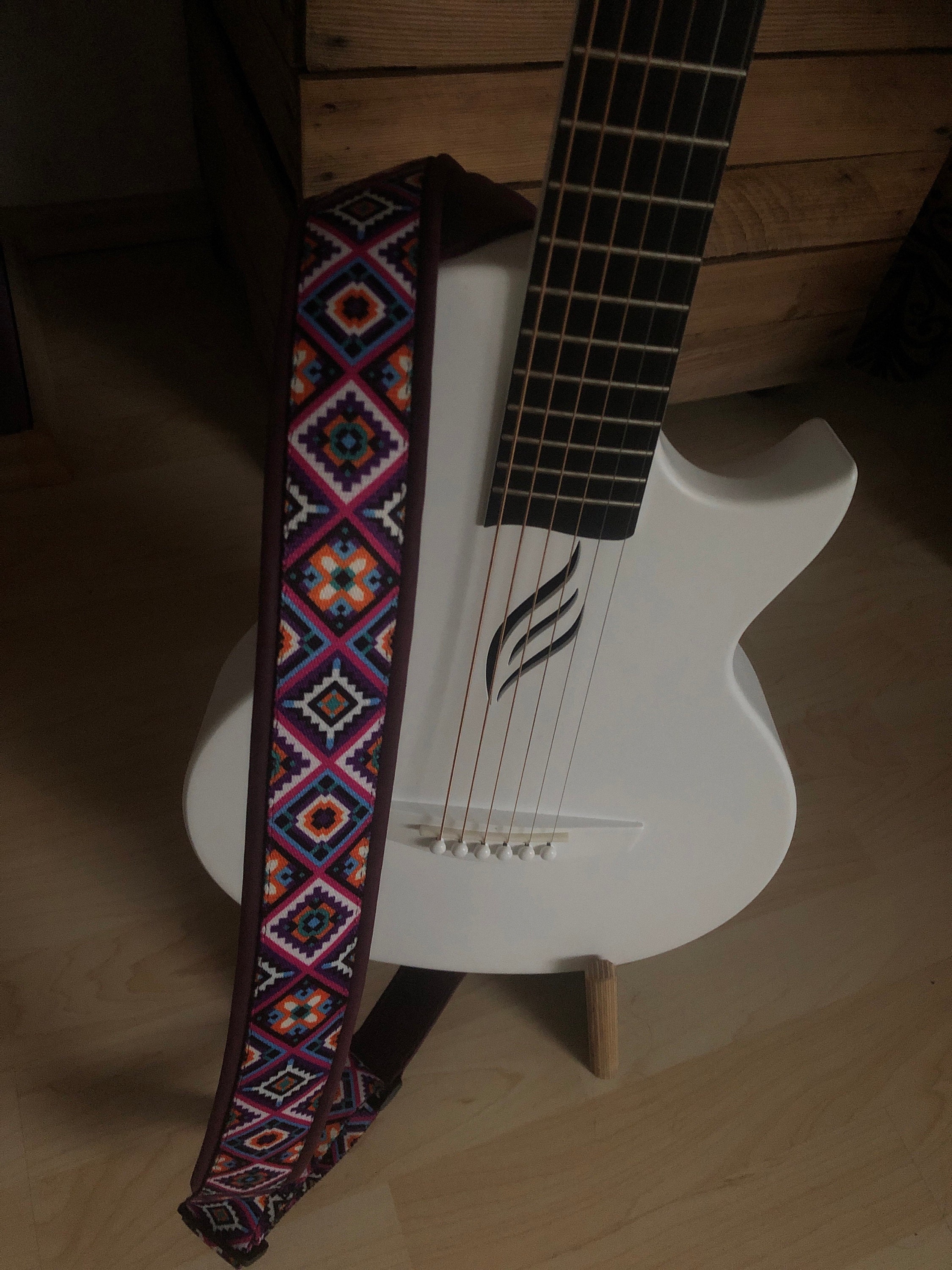 Engraved Leather Guitar Strap, Custom Guitar Strap Acoustic, Crossbody Guitar Strap, Gifts for Guitar Player, Personalized Straps for Guitar