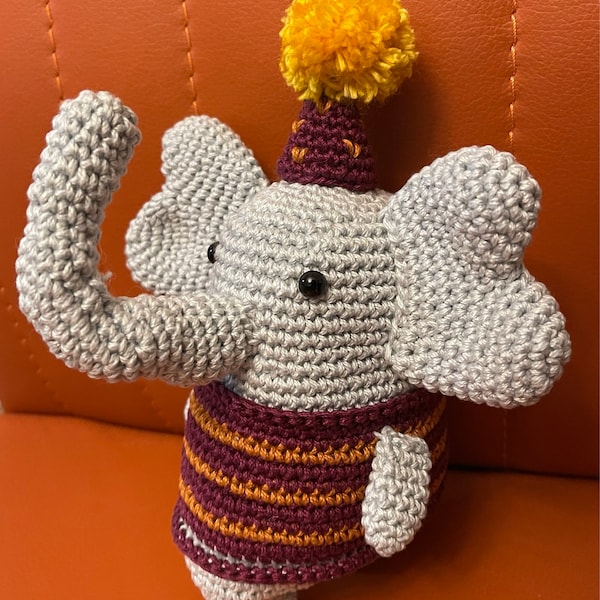 The Circus Elephant (amigurumi Crochet PDF Pattern by Aquariwool) - Etsy