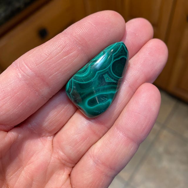 マラカイトタンブルストーン - 複数のサイズをご用意 - タンブル