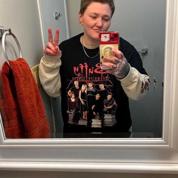 Troy Bolton Tshirt ,zac Efron Merchandise,zac Efron Shirt,zac Efron Tshirt,zac Efron Sweatshirt 