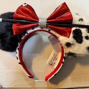 Victoria added a photo of their purchase