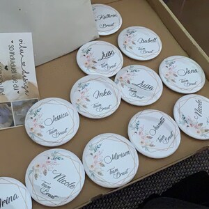 B143-entourage Buttons JGA mariée nom Enterrement 59 mm 38 mm button B143-entourage Buttons JGA mariée nom Enterrement 59 mm 38 mm button