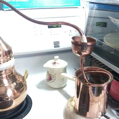 Producto: HOOLOO 8L(2.1Gal) Distiller Pure Copper Household Still Hydrosol Essential Oil Gin Whiskey Rum Vodka Brandy Moonshine Apparatus (8L Distiller)(Color: 8L Distiller