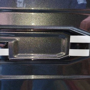 3D Raised Domed Tailgate Letter Inserts For Chevy Colorado 2023-2025 – US Flag Graphic