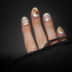 Alexandra added a photo of their purchase