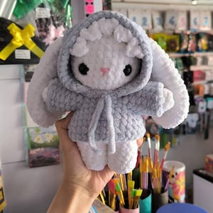 Jazmin added a photo of their purchase