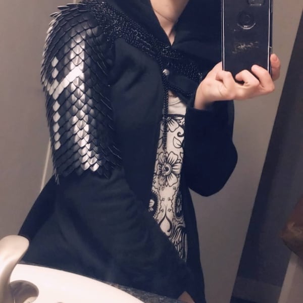 Ragnarok Rune Scale Viking Armor, Dragon Scale Armor, Shoulder Pauldron ...