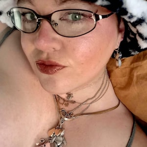 Inactive account added a photo of their purchase