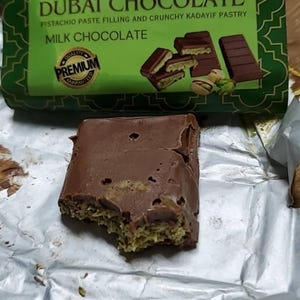 Dubai Chocolate Bar | Pistachio Kunafa Chocolate Bar