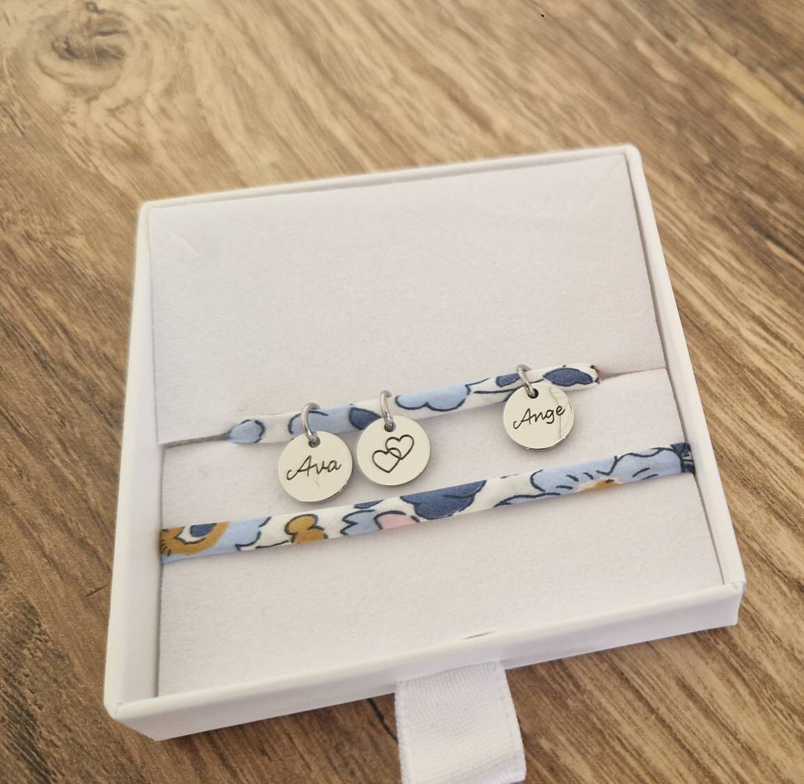Personalized bracelet, 2-turn liberty cord with engraved medals and charm, Gift for Mom, Grandma, Godmother, Birth jewelry, Christmas gift