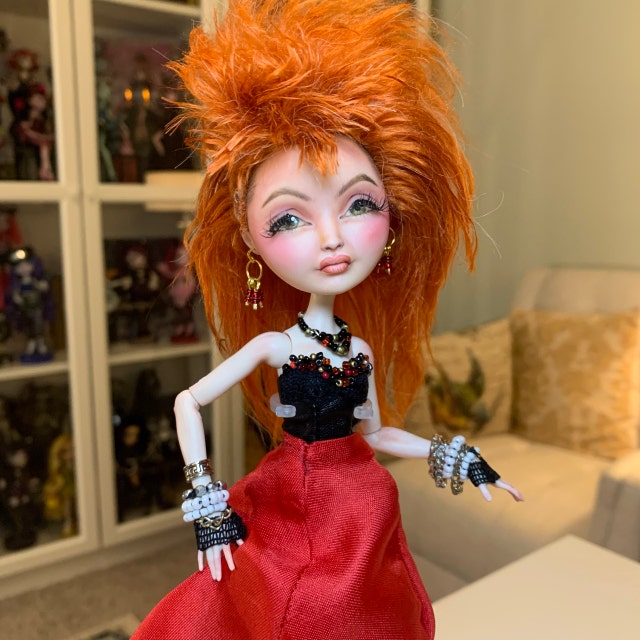 Doll Customizing: Re-rooting Doll Hair With Yarn!, Keriann Carney