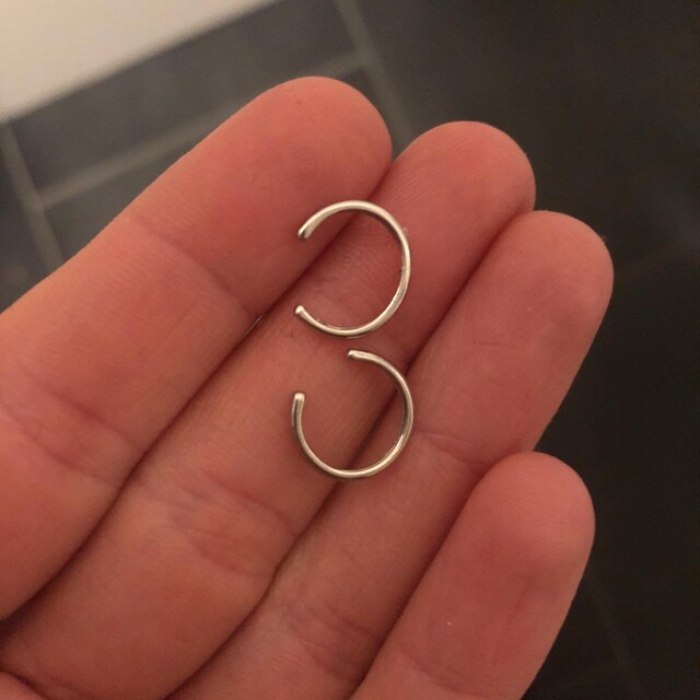 Dainty Single Band Smooth Silver Conch Ear Cuff Earrings