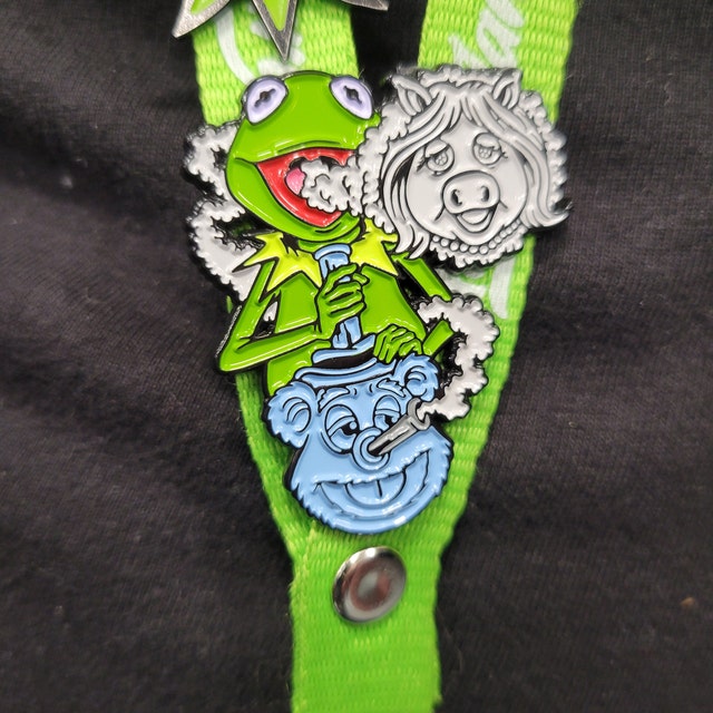 Divertente arcobaleno rana smalto Pin personalizzato cartone animato rana animale spille zaino risvolto distintivo decorazione gioielli regali per bambini amici  36
