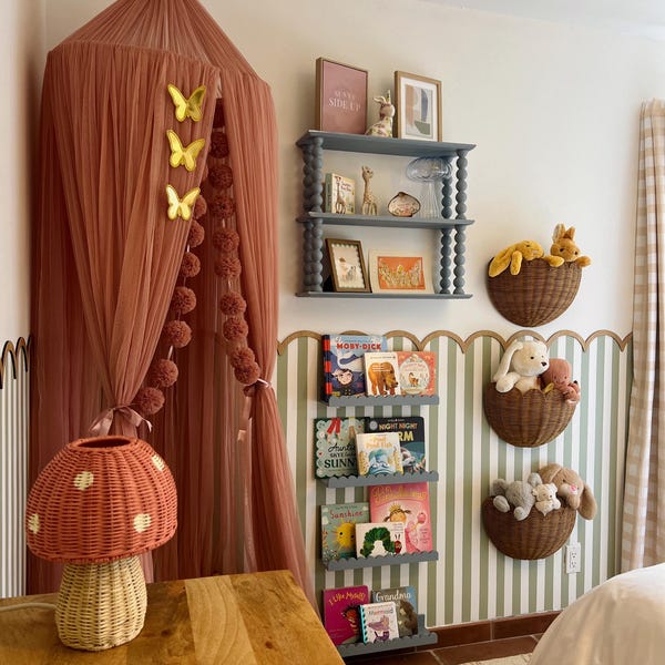 Déco Murale Enfant – Princesse Sur Balançoire – Fée Et Chiots – Sticker Girafe