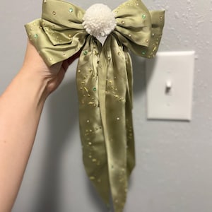Samantha added a photo of their purchase