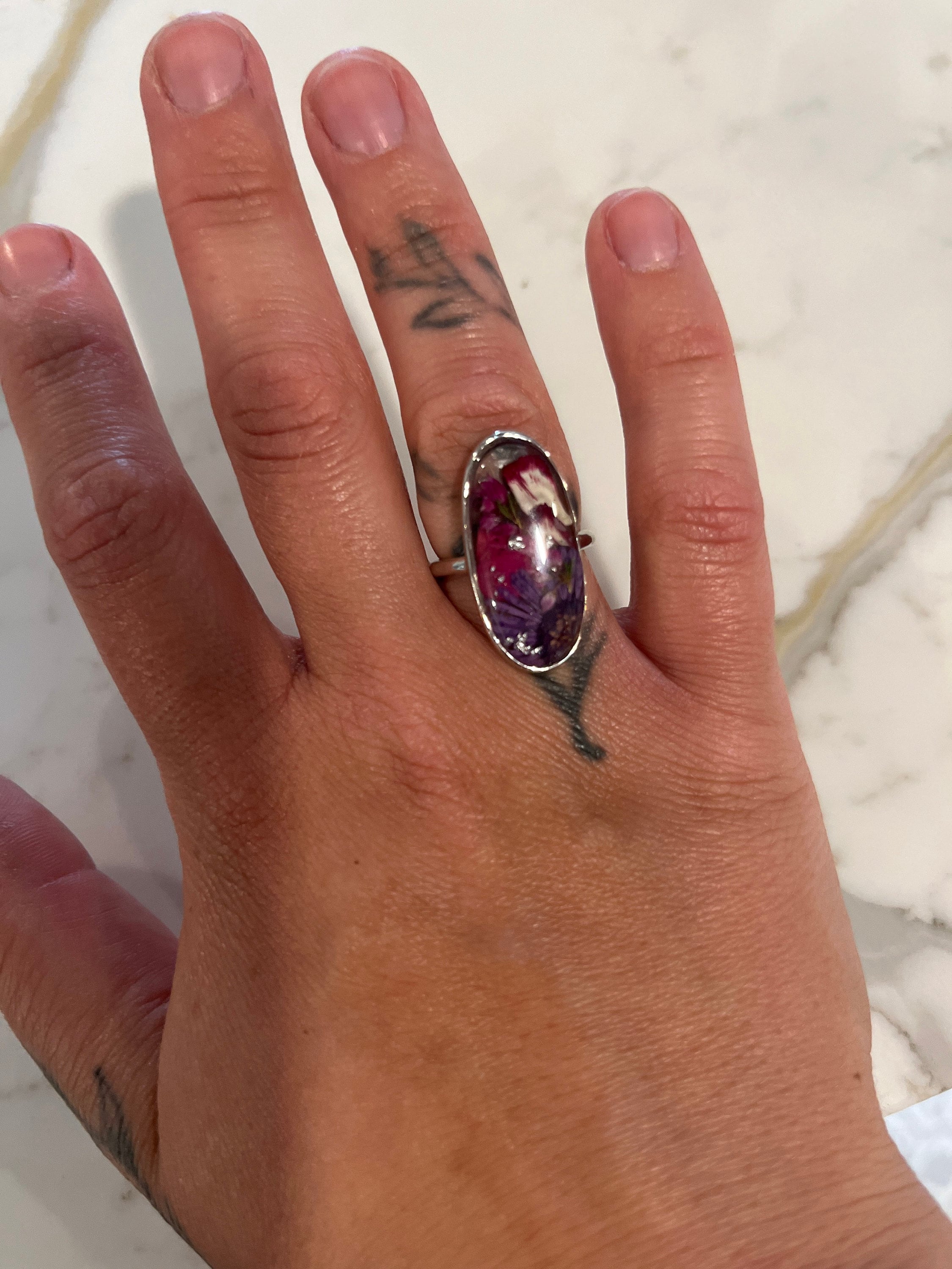 Personalized birth flower ring, birth month flower jewelry, personalized birthday gift for her, nature inspired ring, custom resin ring