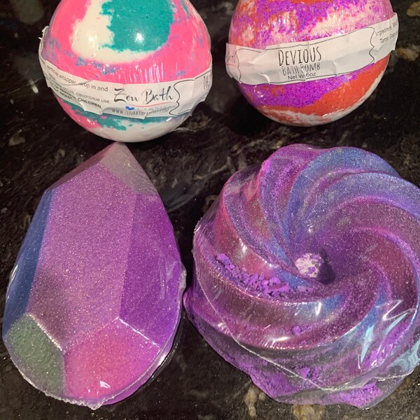 Devious Forever Red Bath Bomb | Vegan Bath Bombs | Bath Fizz | Handmade ...