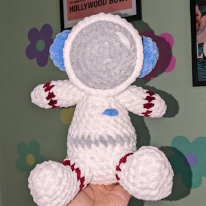 Jazmin added a photo of their purchase