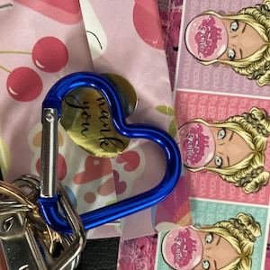 Jennyfer added a photo of their purchase