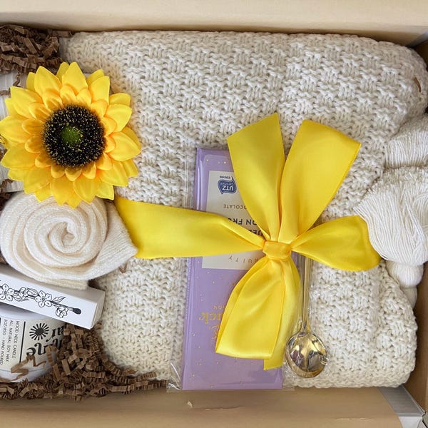 Fall Gift Box for Women, Hug in A Box, Self Care Package, Fall Gift ...